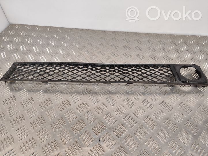 BMW 7 F01 F02 F03 F04 Grille inférieure de pare-chocs avant 7186507