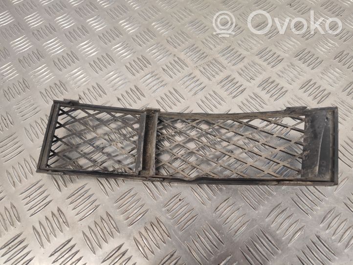 BMW 7 F01 F02 F03 F04 Grille inférieure de pare-chocs avant 7184150