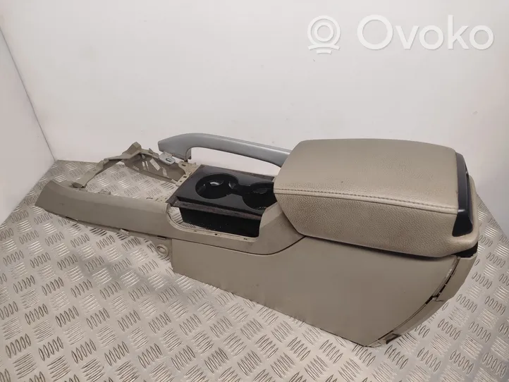 Volvo XC70 Tunel środkowy 30643582