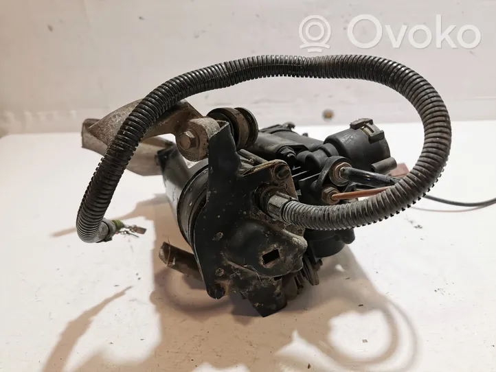 Audi A8 S8 D3 4E Ilmajousituksen kompressoripumppu 4E0616005F