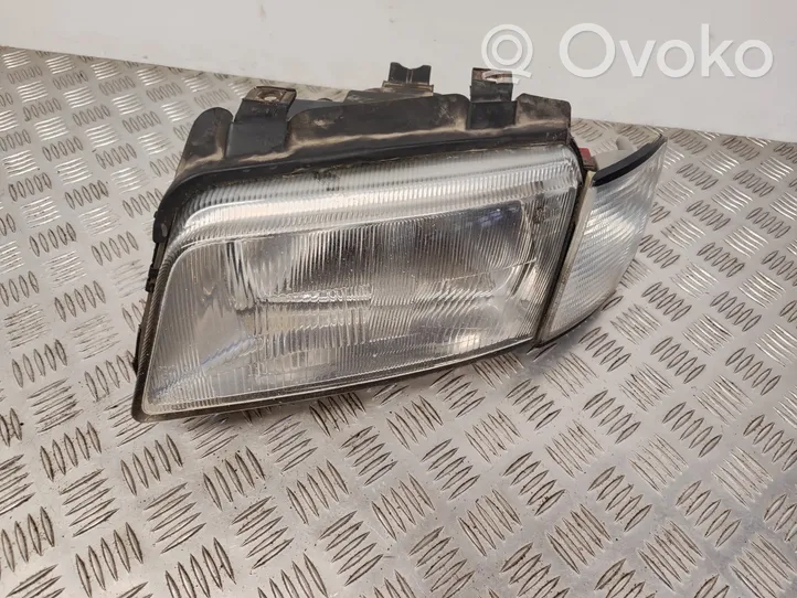 Audi A4 S4 B5 8D Phare frontale 8D0941029