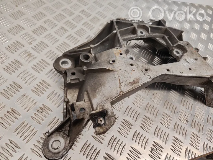 Audi Q5 SQ5 Soporte de montaje de la caja de cambios 4H0399263AK