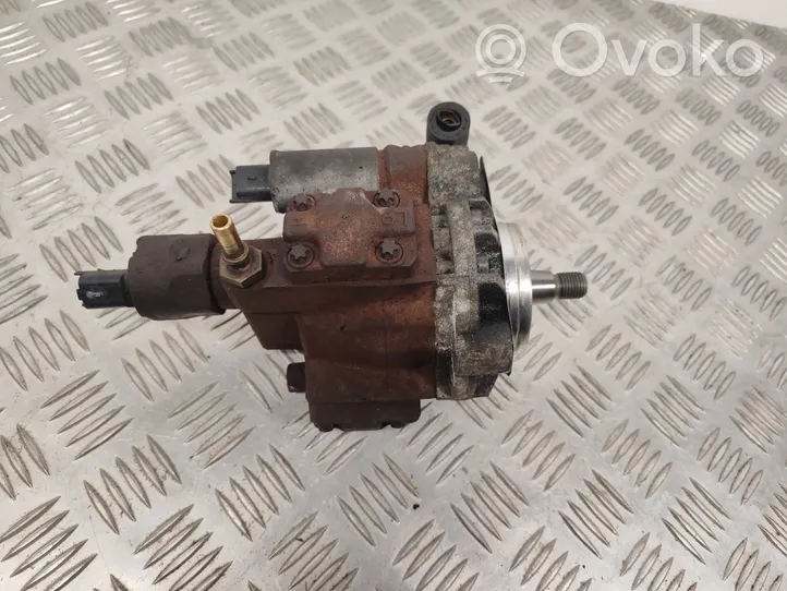 Ford Focus Polttoaineen ruiskutuksen suurpainepumppu 4M5Q9B395AF