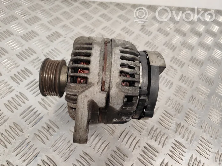 Opel Zafira B Generator/alternator 93169028