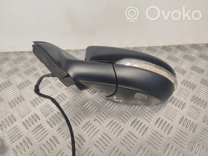 Volkswagen Jetta VI Front door electric wing mirror 5C7857501