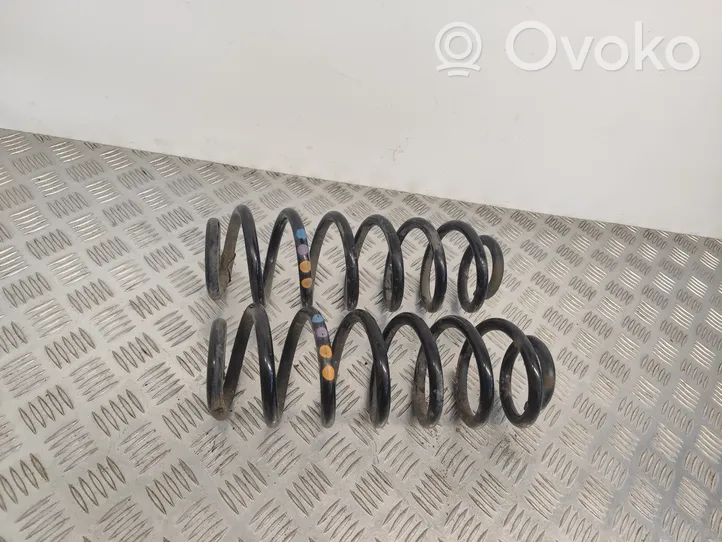 Volkswagen Jetta VI Rear coil spring 