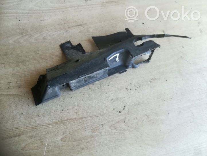 Audi A4 S4 B5 8D Déflecteur d'air de radiateur de refroidissement 8D0121283