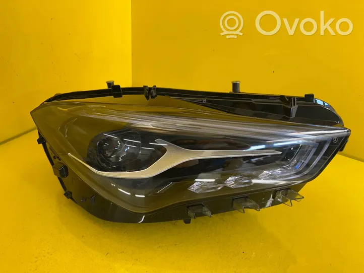 Mercedes-Benz CLA C118 X118 Lampa przednia A1189060801