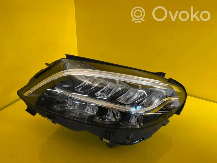 Mercedes-Benz C W205 Lampa przednia A2059062106