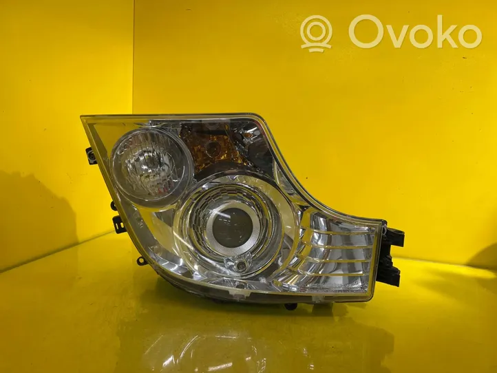 Mercedes-Benz Actros Headlight/headlamp A9608200739