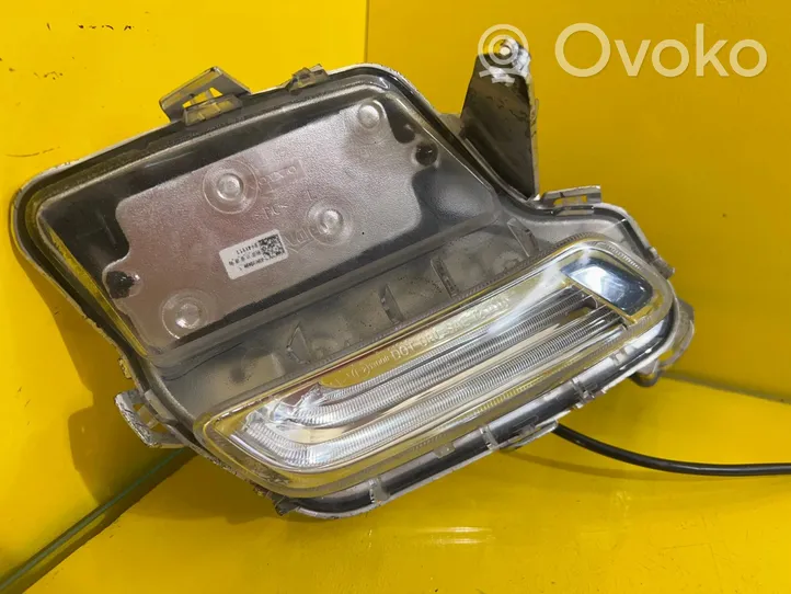 Volvo XC60 Lampa przednia 31420393