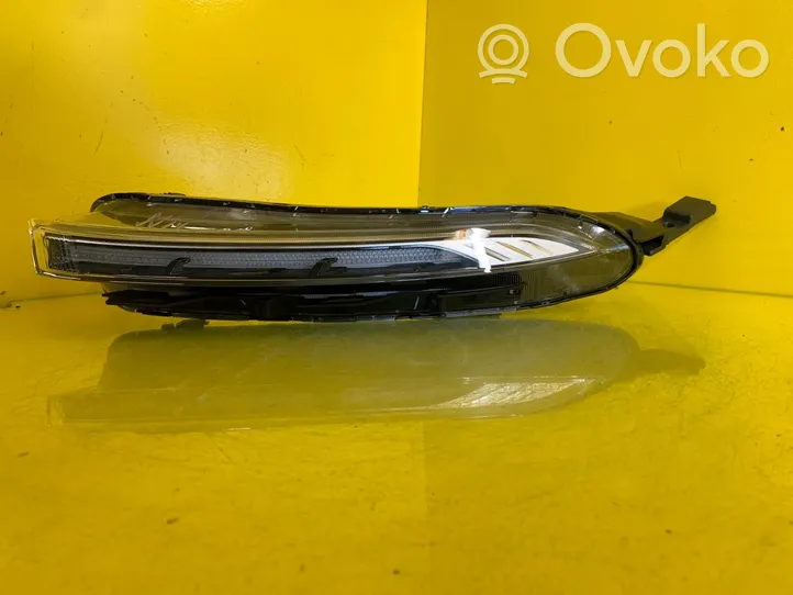 Hyundai Bayon Headlight/headlamp 92207Q0600