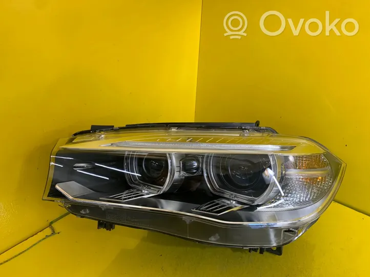 BMW X5 F15 Lampa przednia 7290053