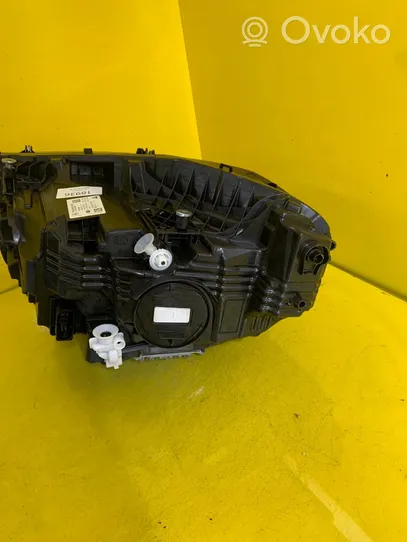 Mercedes-Benz GLA H247 Phare frontale A2479064204