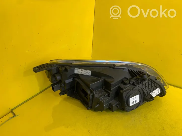 Volvo V40 Phare frontale 32228483