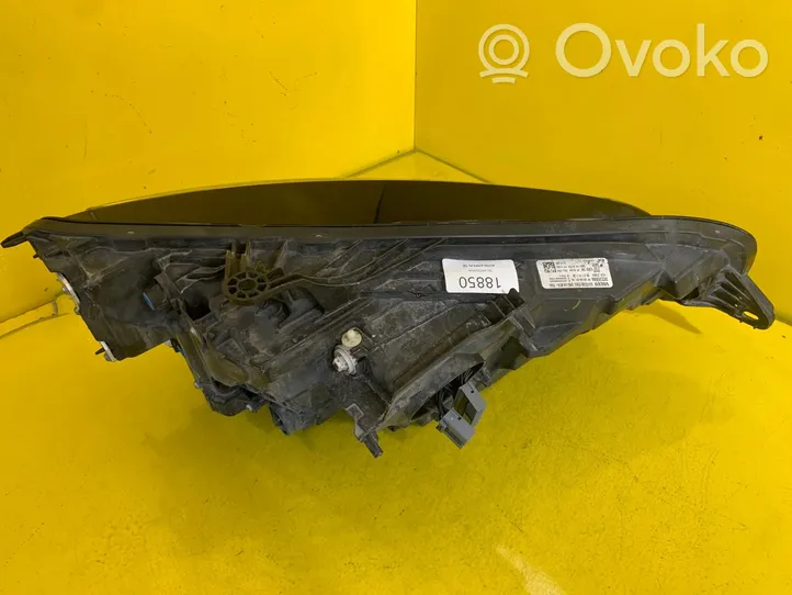 Volvo V60 Faro delantero/faro principal 32228866