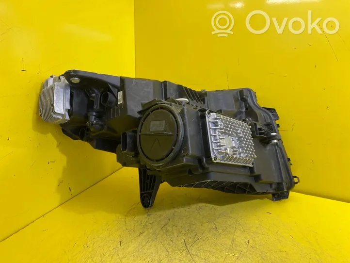 Mercedes-Benz EQC Phare frontale a2939060101