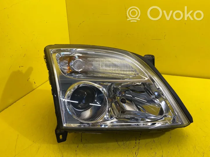 Opel Vectra C Phare frontale 5697