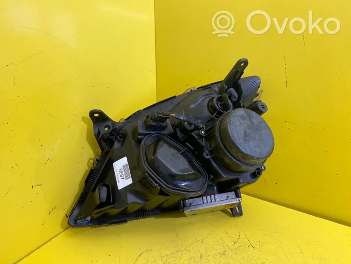 Opel Vectra C Phare frontale 5697