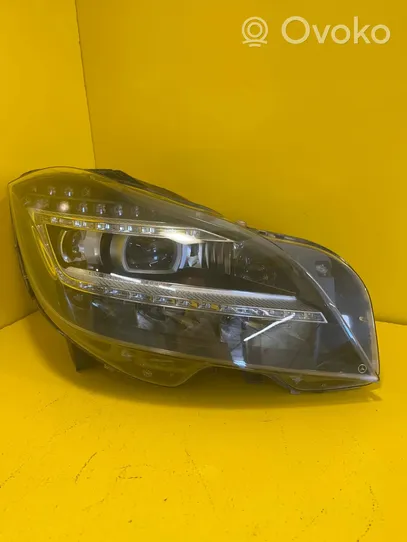 Mercedes-Benz CLS C218 AMG Phare frontale A2188202259