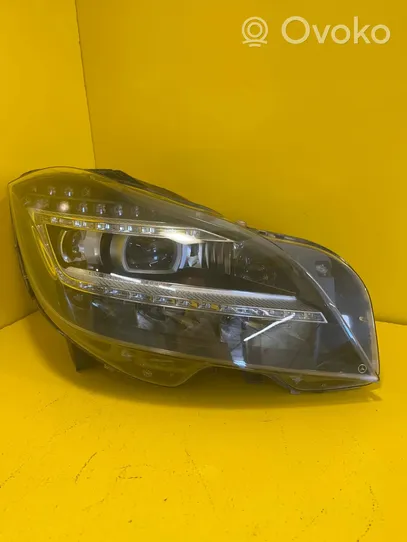 Mercedes-Benz CLS C218 AMG Lampa przednia A2188202259