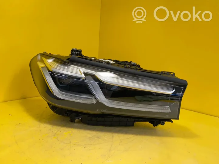 BMW 5 G30 G31 Lampa przednia 5A388C803