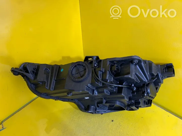 Audi A3 8Y Lampa przednia 8Y0941012