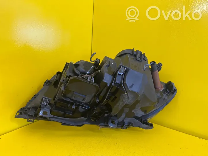 BMW 3 E46 Lampa przednia 6920582