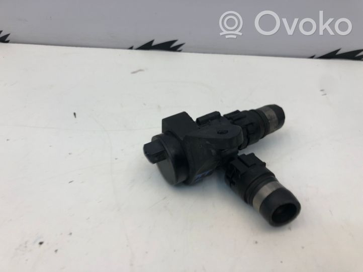 BMW 7 E65 E66 Pompe à eau de liquide de refroidissement 6907913