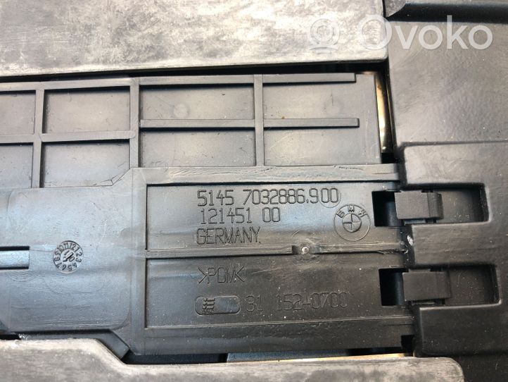 BMW 7 E65 E66 Boîte / compartiment de rangement pour tableau de bord 8261060