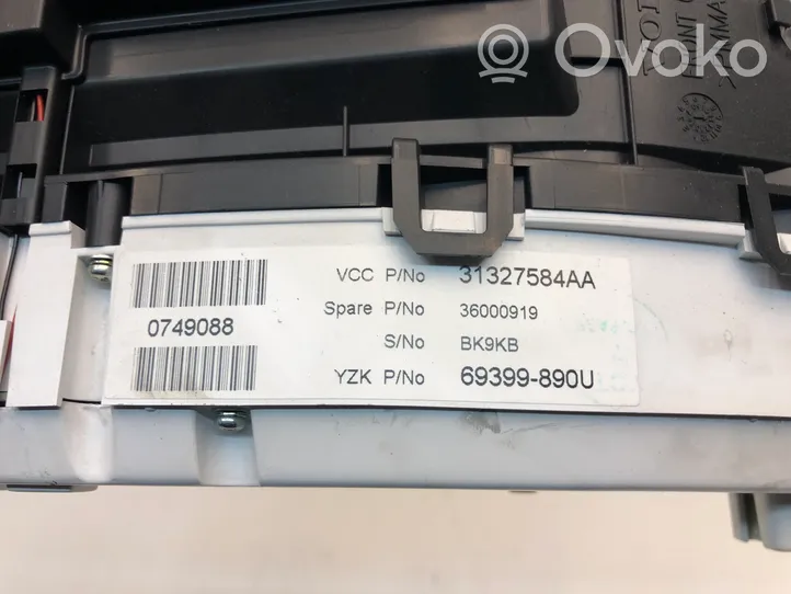 Volvo V70 Tachimetro (quadro strumenti) 31327584AA