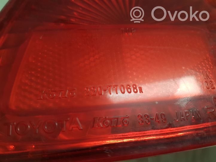 Toyota Camry Lampa tylna 22077068