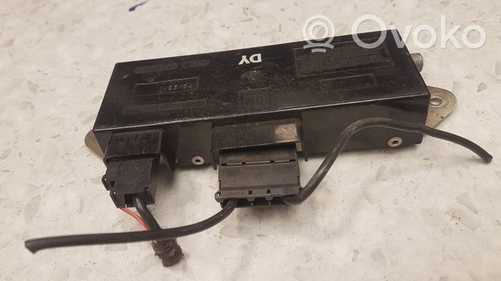 Opel Omega B1 Aerial antenna amplifier 90379276