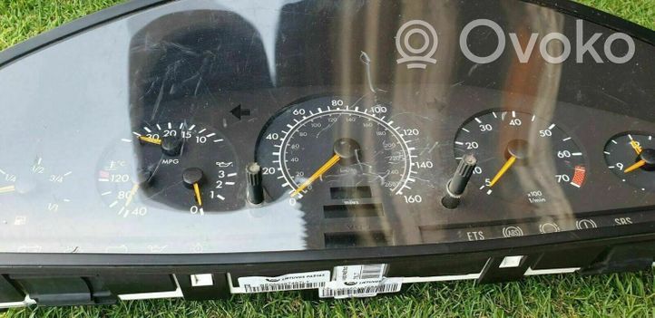 Mercedes-Benz S W140 Compteur de vitesse tableau de bord A1404404311