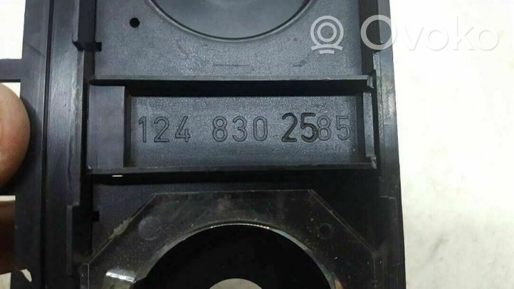 Mercedes-Benz E W124 Ilmastoinnin ohjainlaite 1248302585