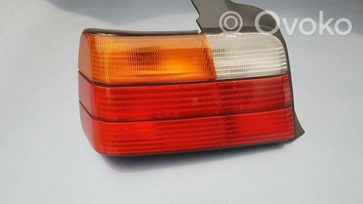 BMW 3 E36 Galinis žibintas kėbule 1387364