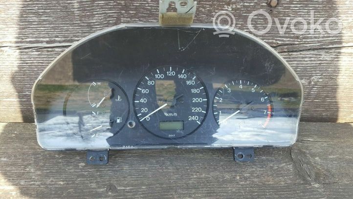 Mazda 626 Tachimetro (quadro strumenti) FDGE6VD