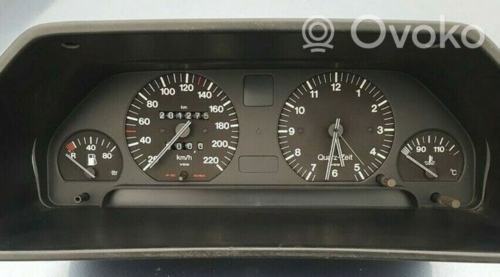 Audi 100 200 5000 C3 Compteur de vitesse tableau de bord 88311137