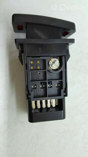 Toyota Avensis T250 Hazard light switch R157963