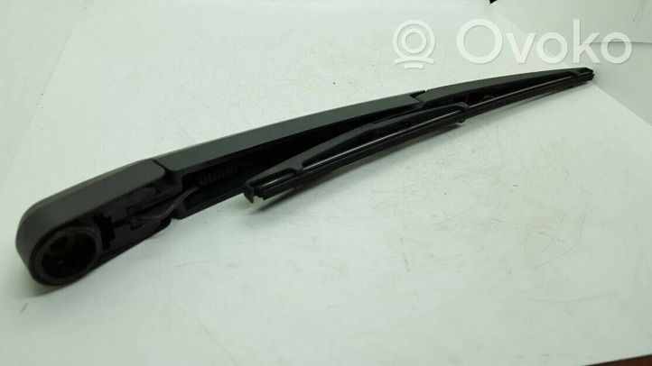 Toyota Avensis T250 Rear wiper blade arm HSF241616RC