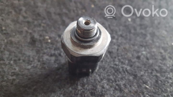 Toyota Corolla E120 E130 Sensore di pressione del carburante 8945871010