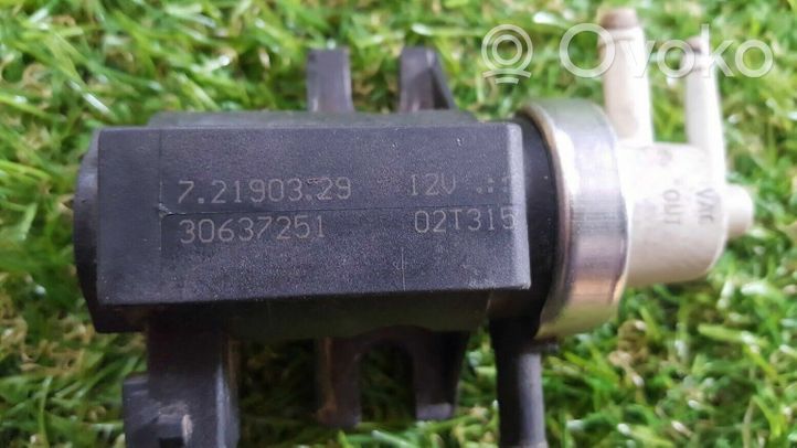 Volvo V70 Turboahtimen magneettiventtiili 30637251