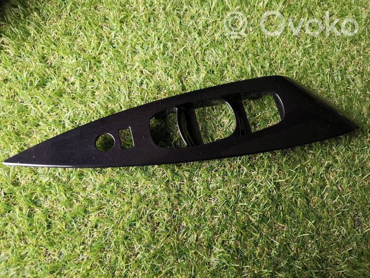 Nissan Leaf I (ZE0) Support bouton lève vitre porte avant 809613NL0A