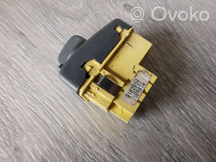 Volvo S70  V70  V70 XC Interruttore di controllo del computer di bordo 9162959