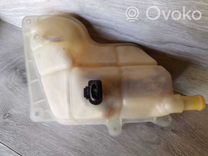 Audi 100 S4 C4 Coolant expansion tank/reservoir 8D0121403L