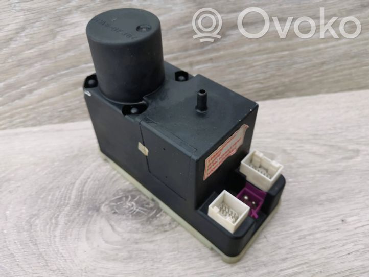 4A0862257G Audi A6 S6 C4 4A Central locking vacuum pump, 49.00 € RRR