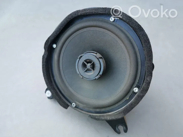 Volvo S70  V70  V70 XC Rear door speaker 3533622