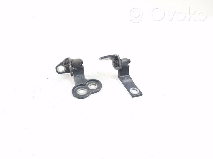 Ford Grand C-MAX Set di cerniere portiera anteriore 