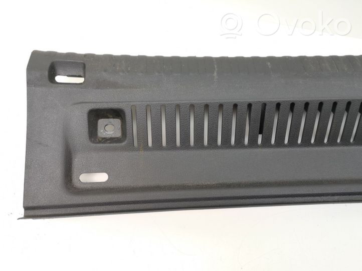 Volkswagen Tiguan Trunk/boot sill cover protection 5N0863459