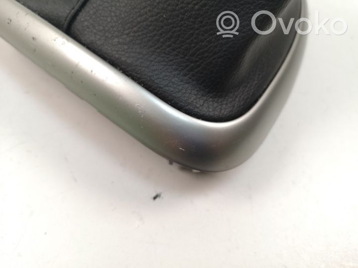 Nissan Qashqai Pavarų perjungimo svirties apdaila (plastikinė) 96935JD000